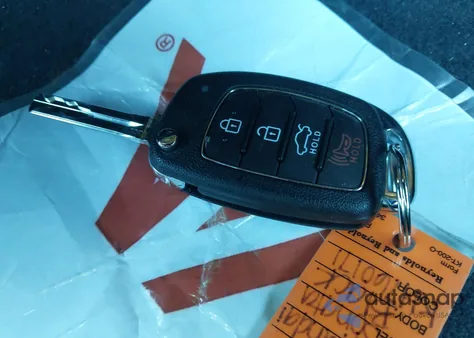 2019 Hyundai Sonata Se z USA, uszkodzony, nr VIN 5NPE24AF0KH760171